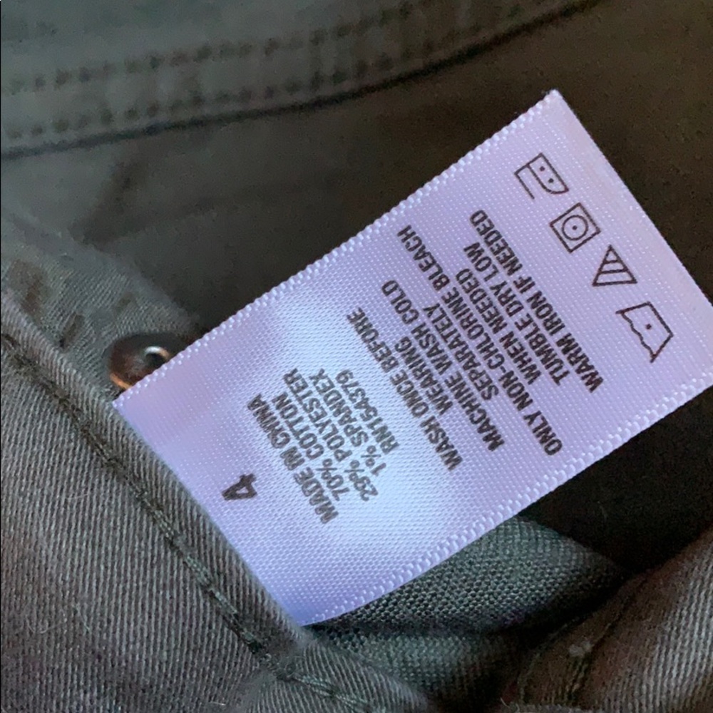 Aeropostale - Picture 3 of 4